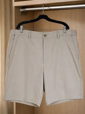 Men's Athletic Shorts in Light Beige - Classic Performance (0998C2)